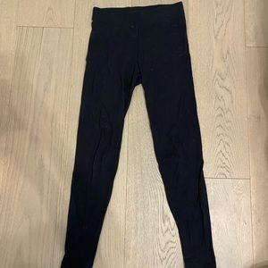 women’s black leggings